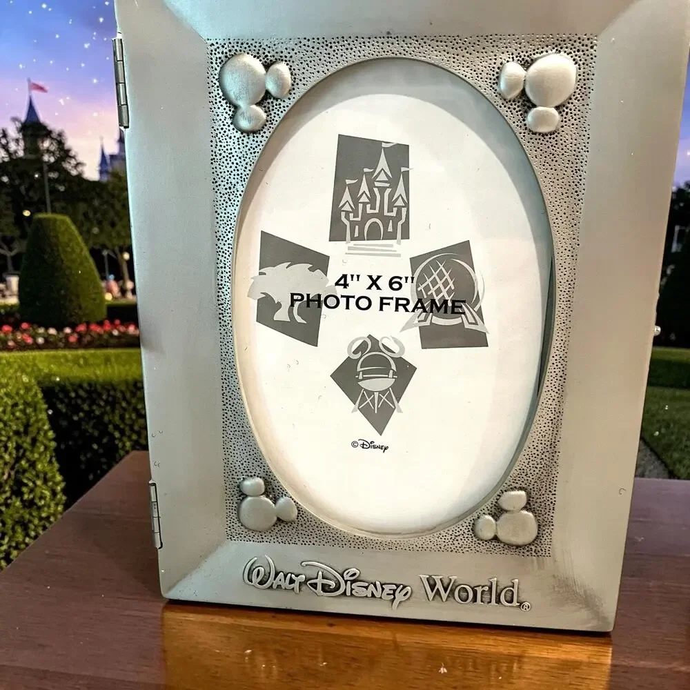 Disney World 100 Years of Magic Mickey Hinged 4x6 Photo Frame Open Box